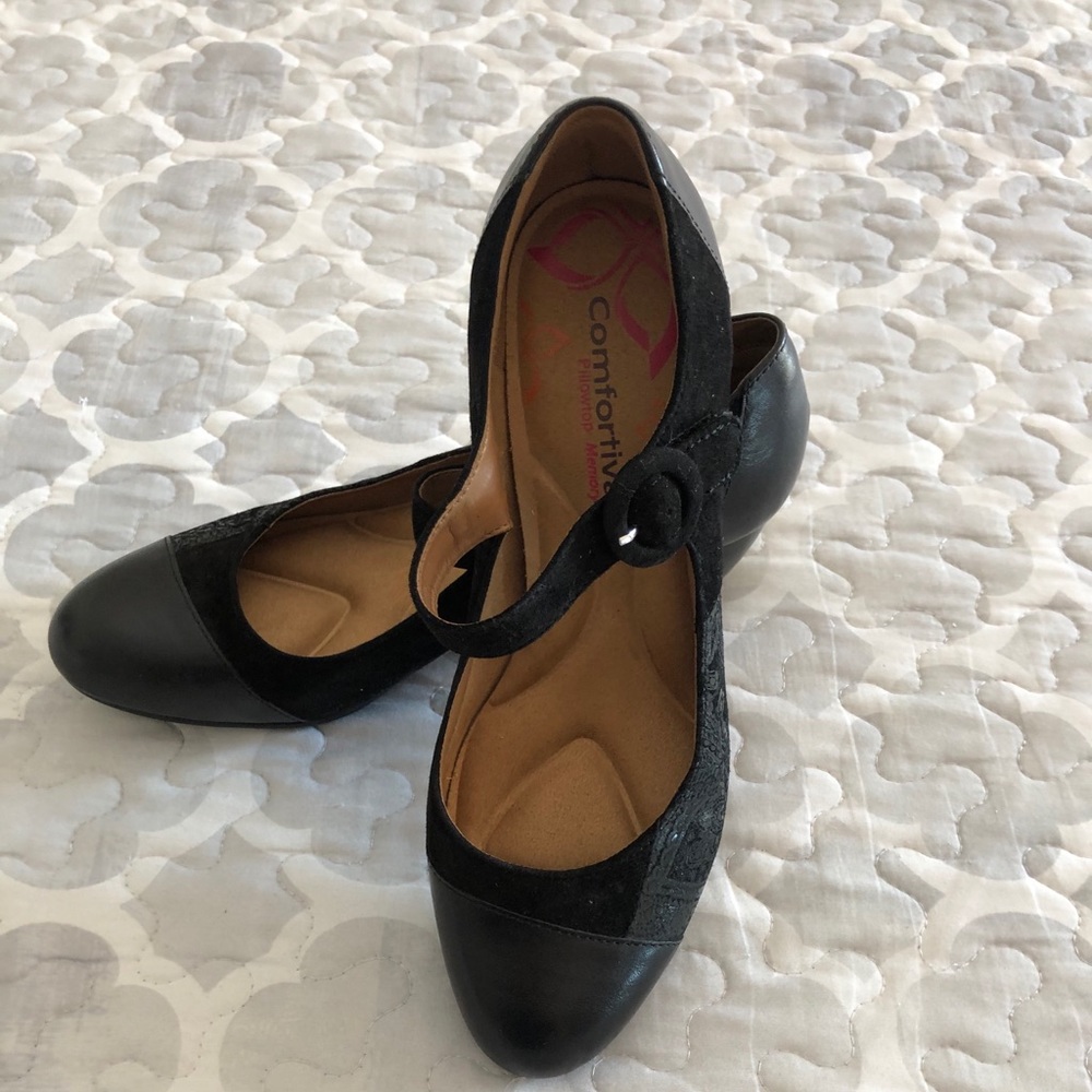 Comfortiva Alora Shoes